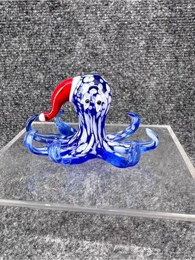 Pier 1 Imports Ocho The Octopus Santa Hat Blown Glass Christmas 3” W x 1.5” T